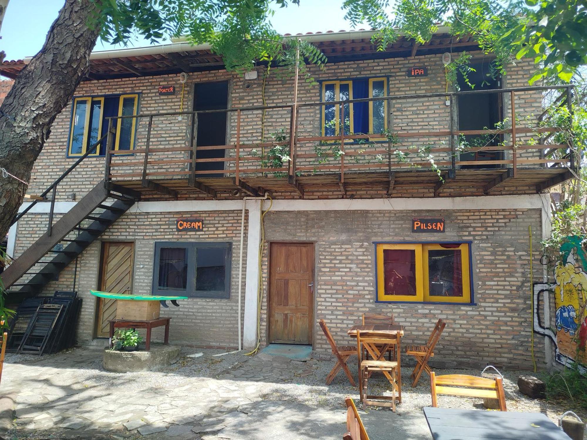 Waves Hostel & Pub Praia de Pipa Εξωτερικό φωτογραφία
